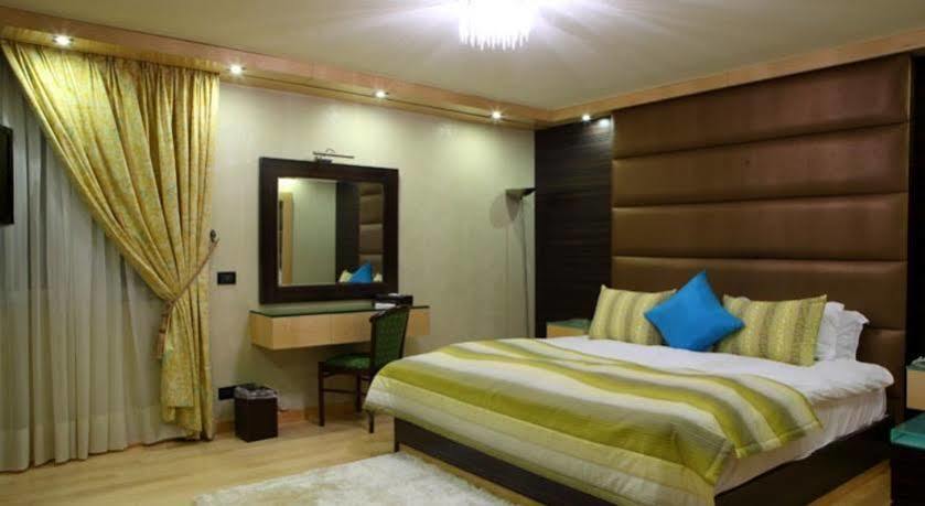 Lahoya Suites Beirut Eksteriør bilde